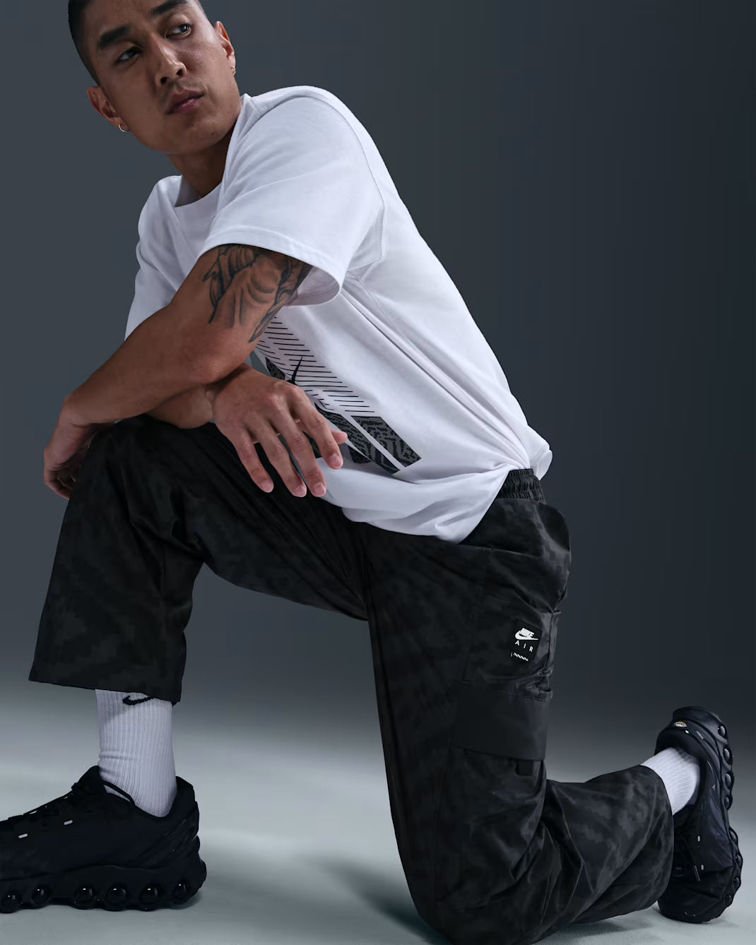 Nike T-Shirt + Cargo Jogger Combo