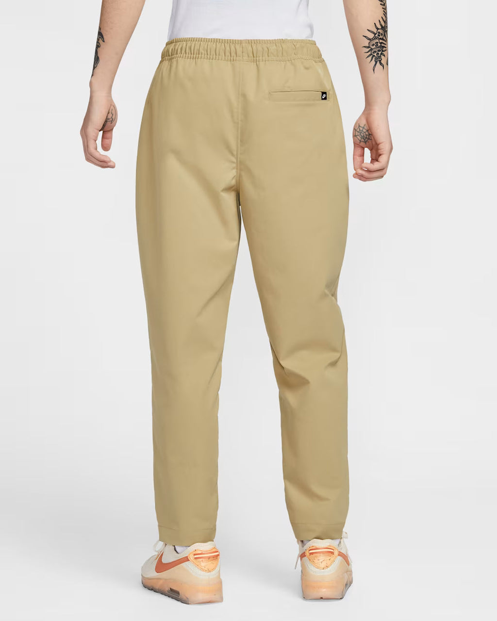 Nike Club Woven Tapered Pants – Beige